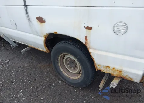 2011 Ford E-250 Commercial from USA, damaged, VIN 1FTNE2EWXBDA26357